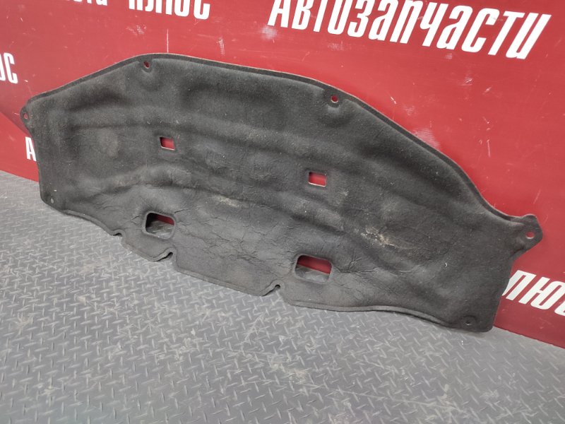 Обшивка капота
