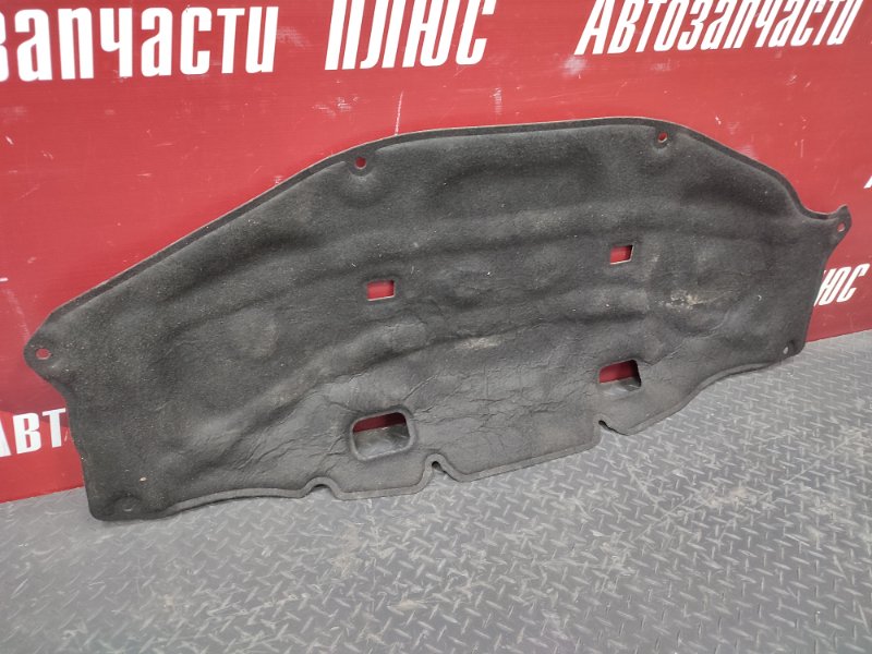 Обшивка капота