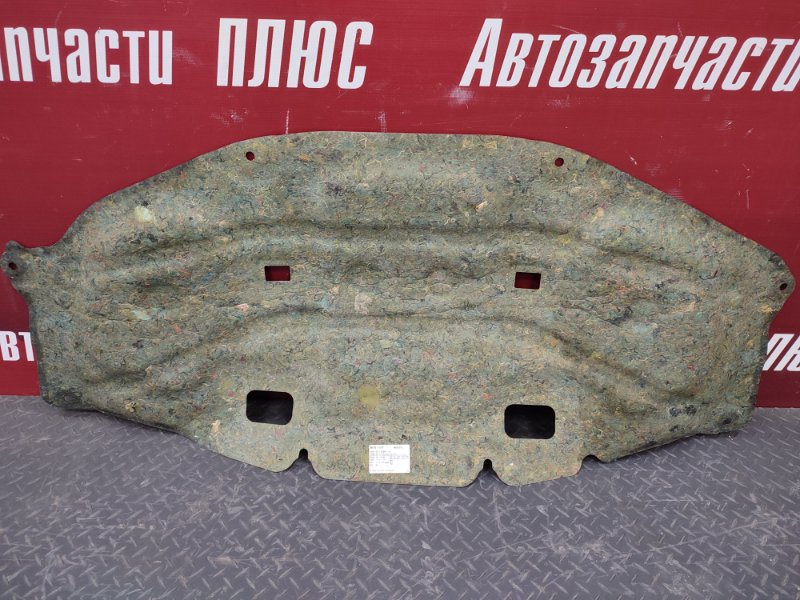 Обшивка капота