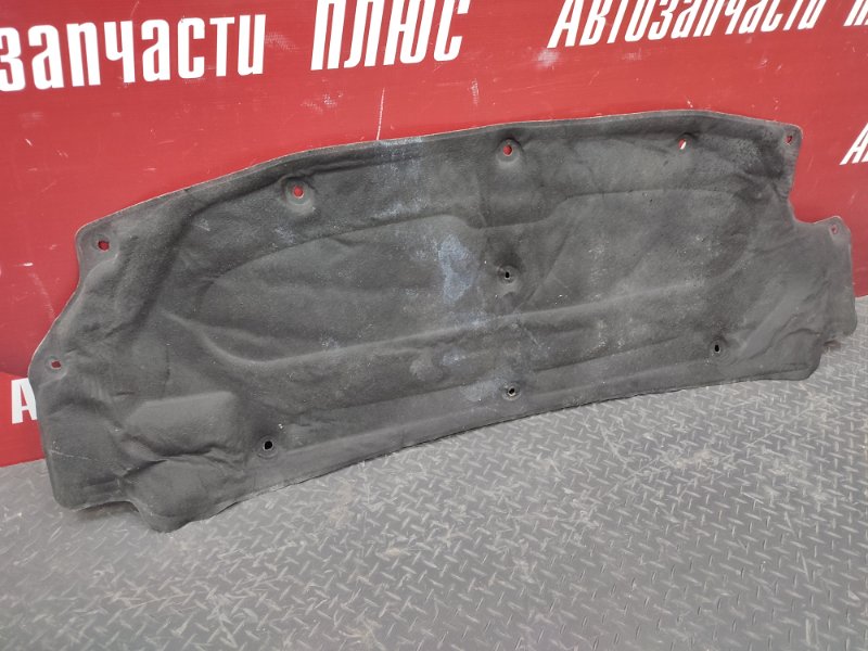 Обшивка капота