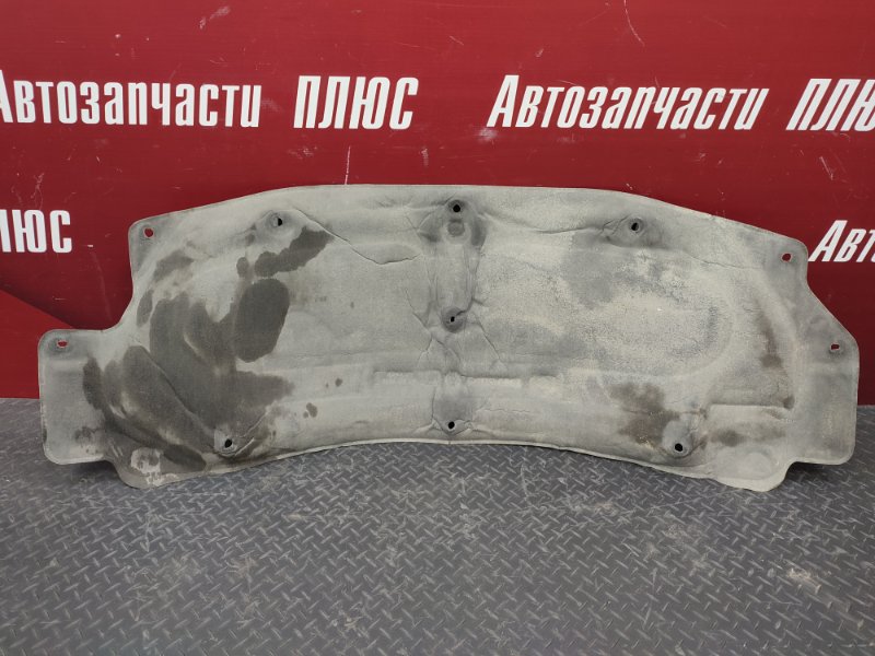 Обшивка капота