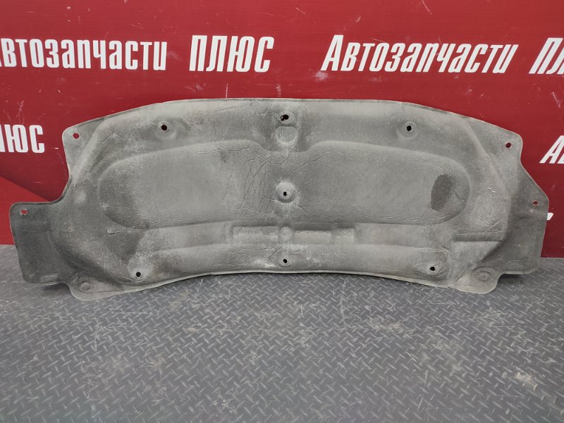 Обшивка капота