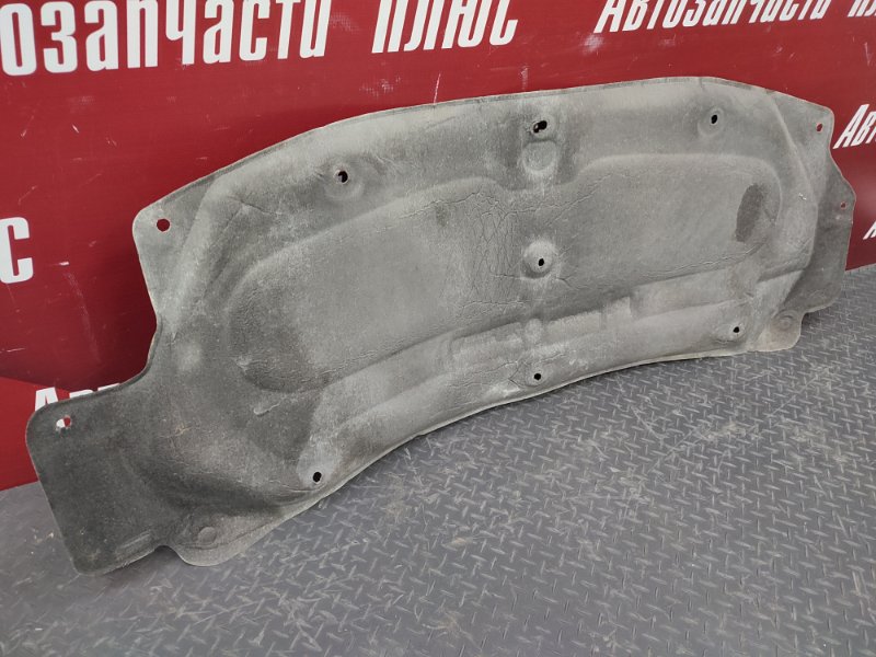 Обшивка капота