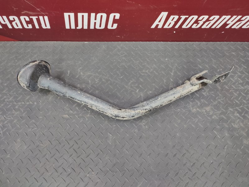 Горловина лючка бензобака