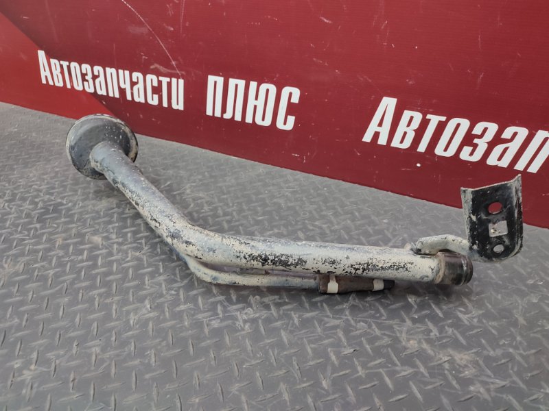 Горловина лючка бензобака