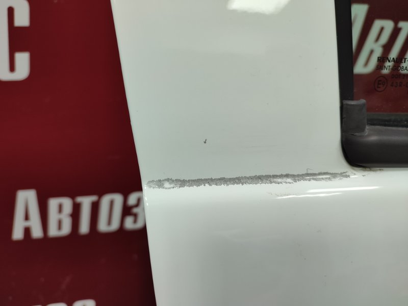 Дверь боковая