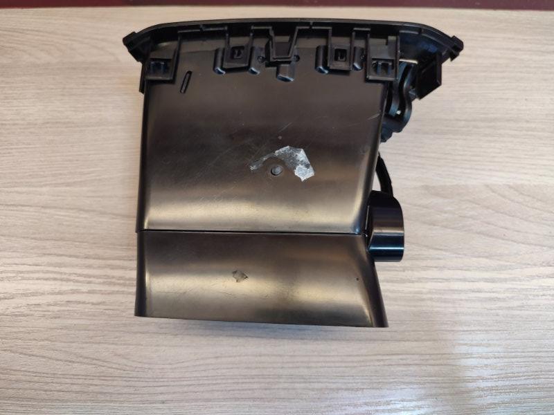 Воздушный дефлектор салона