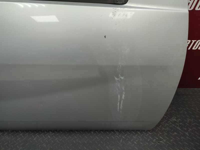 Дверь боковая