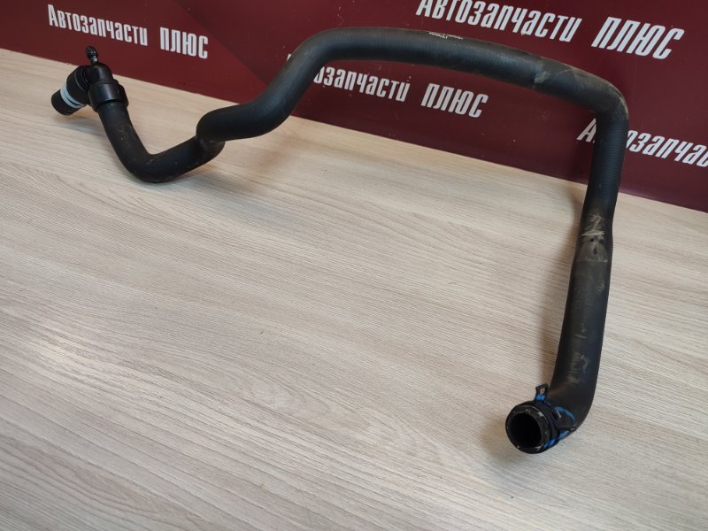 Патрубок отопителя