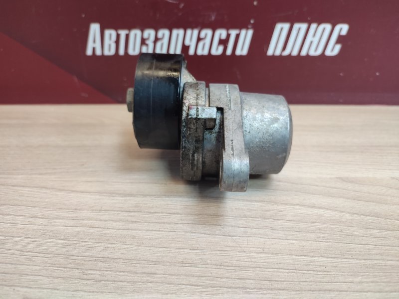 Ролик натяжителя