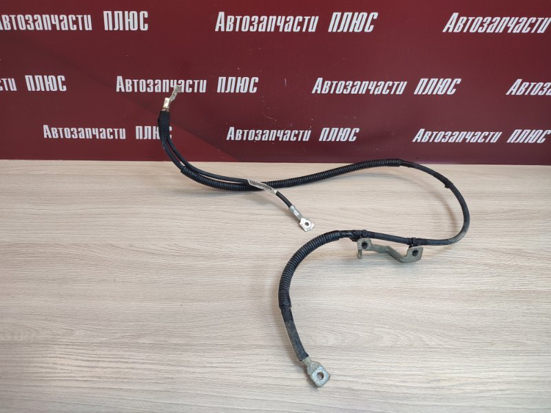 Клемма аккумулятора (минусовая)