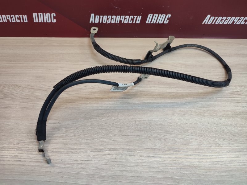 Клемма аккумулятора (минусовая)