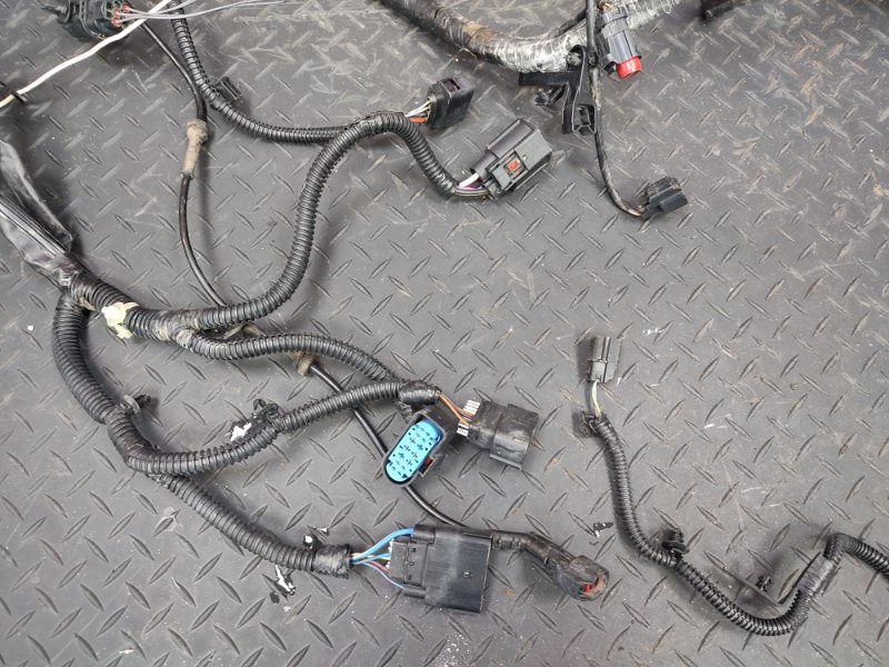 Проводка подкапотная