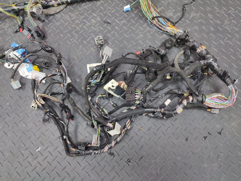 Проводка подкапотная