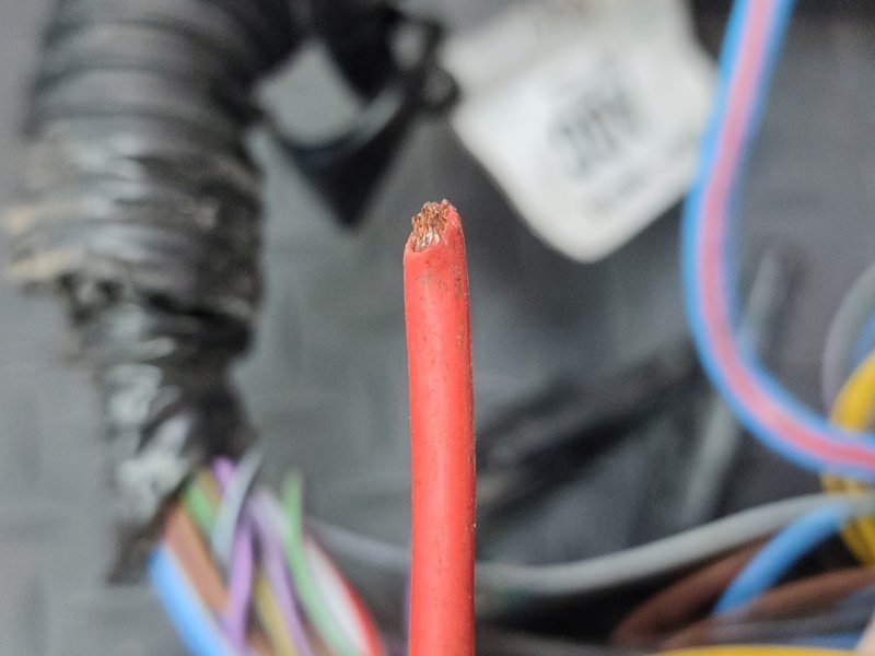 Проводка подкапотная