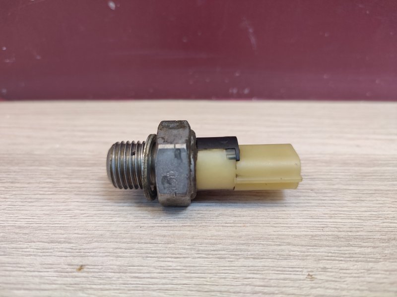 Датчик давления масла