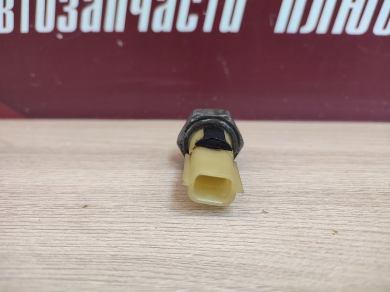 Датчик давления масла