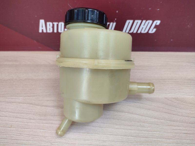 Бачок гидроусилителя руля