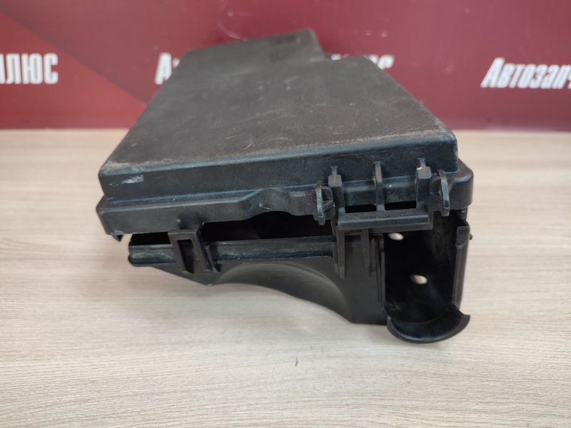 Корпус блока предохранителей