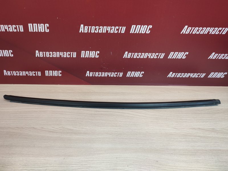 Уплотнитель стекла двери внешний
