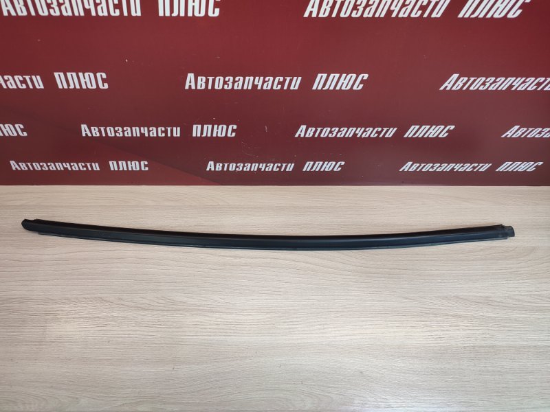Уплотнитель стекла двери внешний