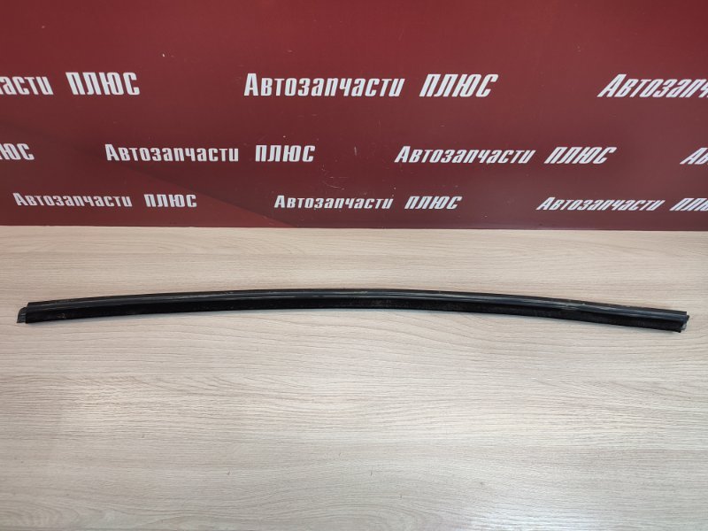 Уплотнитель стекла двери внешний