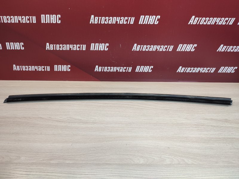 Уплотнитель стекла двери внешний