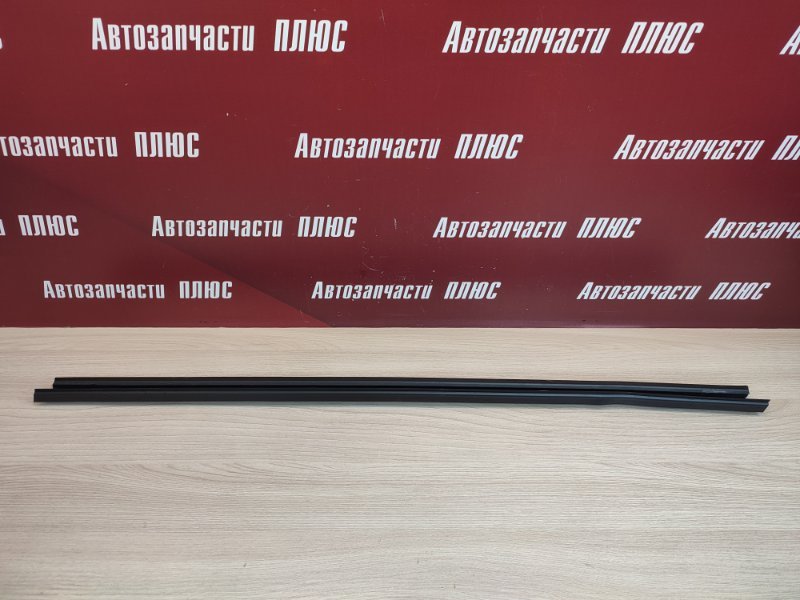 Уплотнитель стекла двери внутренний