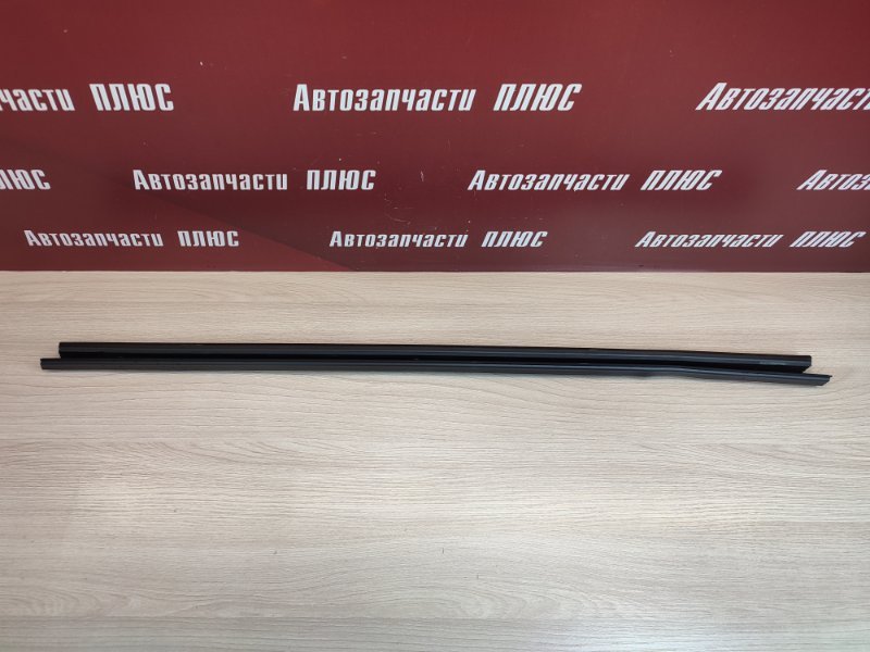 Уплотнитель стекла двери внутренний