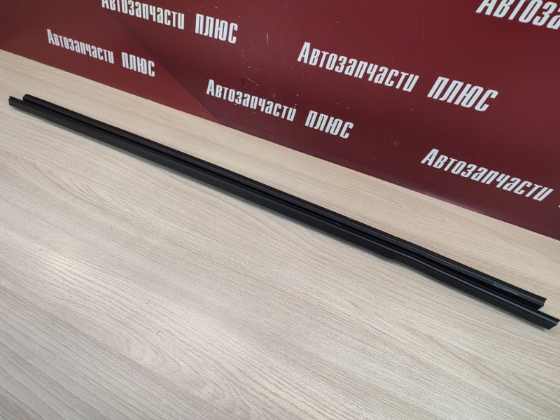 Уплотнитель стекла двери внутренний