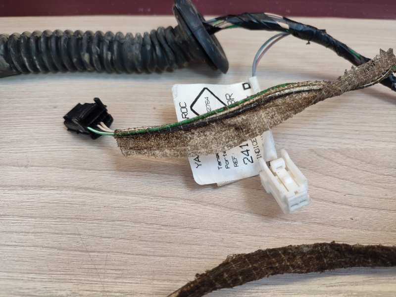 Проводка      двери