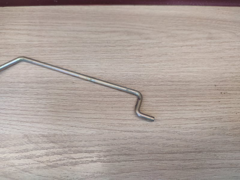 Тяга замка двери