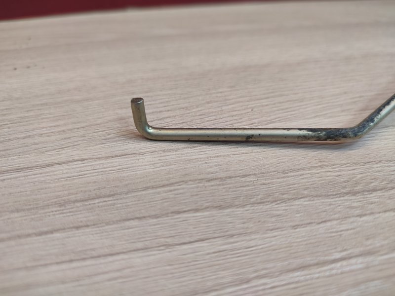 Тяга замка двери