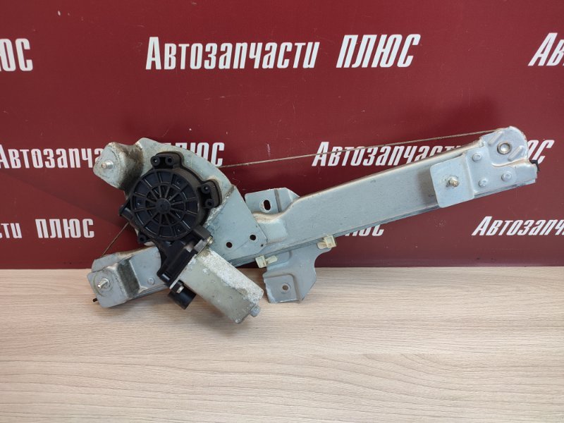 Стеклоподъемник    двери