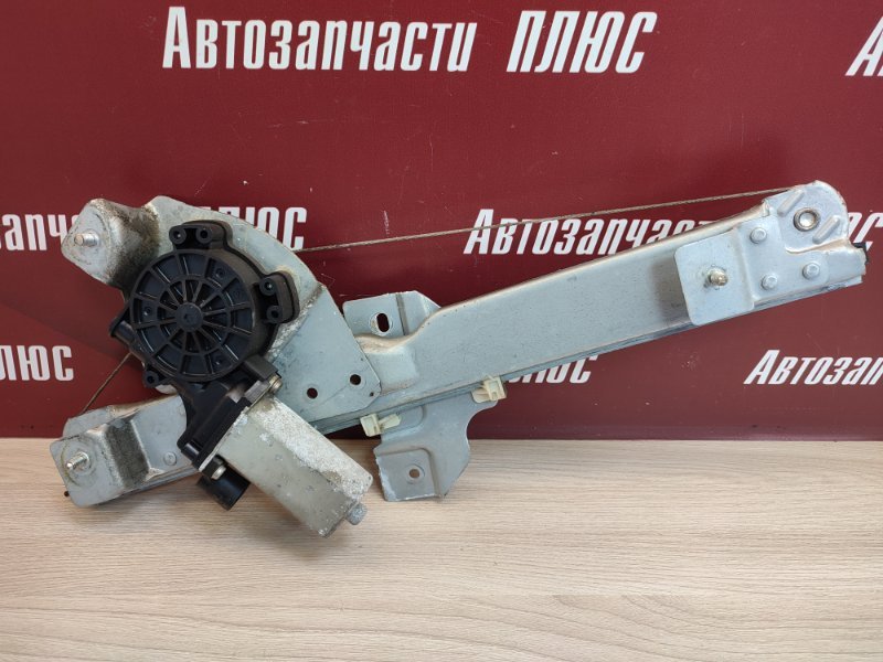 Стеклоподъемник    двери