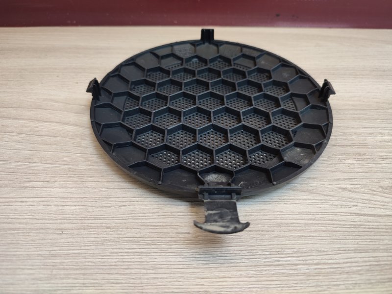 Крышка динамика