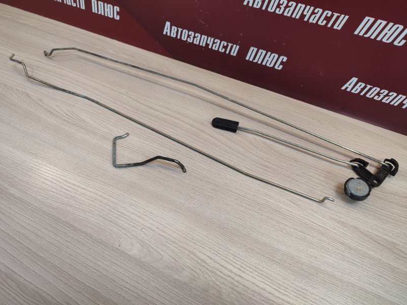 Тяга замка двери