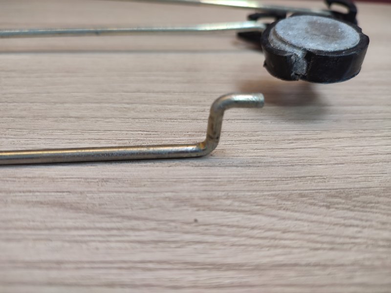 Тяга замка двери