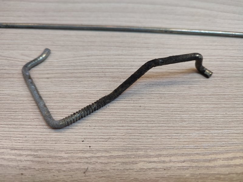 Тяга замка двери