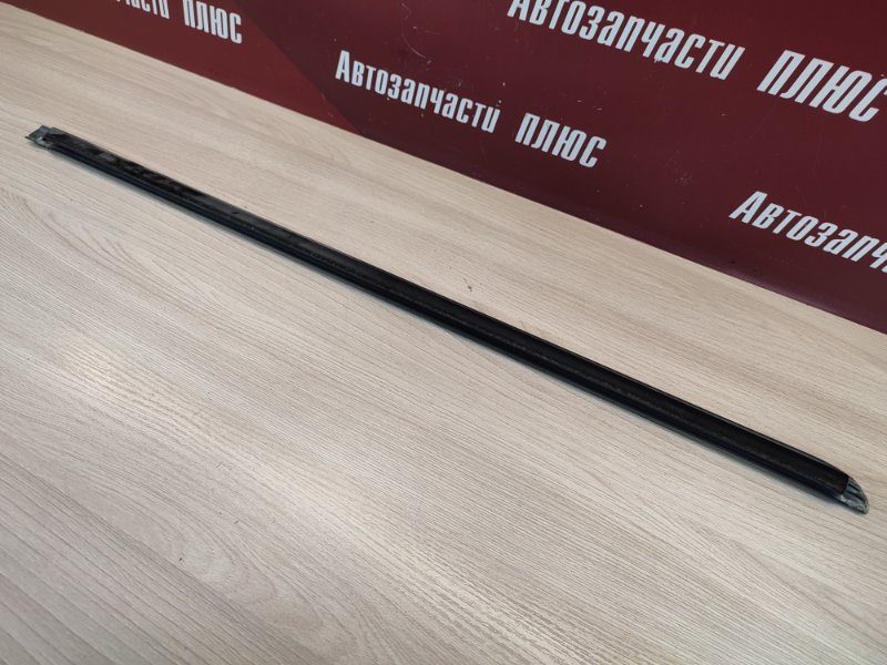 Уплотнитель стекла двери внешний