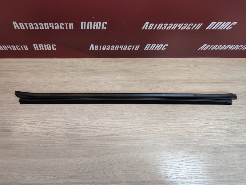 Уплотнитель стекла двери внутренний