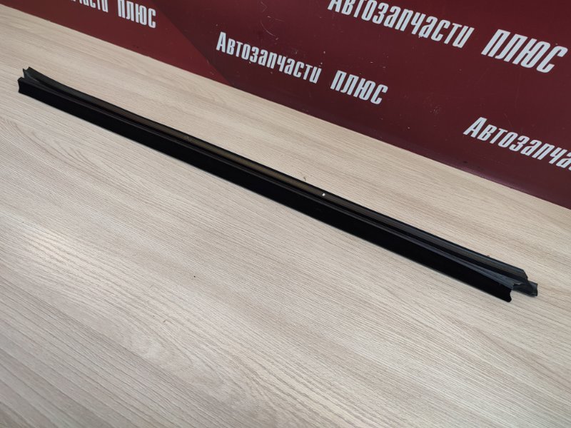 Уплотнитель стекла двери внутренний