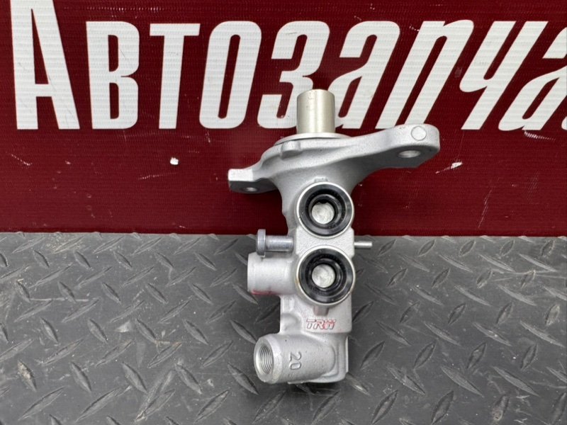 Главный тормозной цилиндр