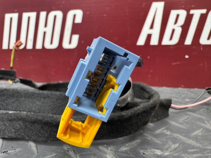 Проводка бардачка