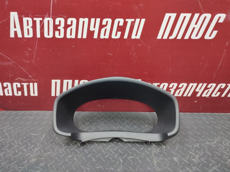 Козырек щитка приборов