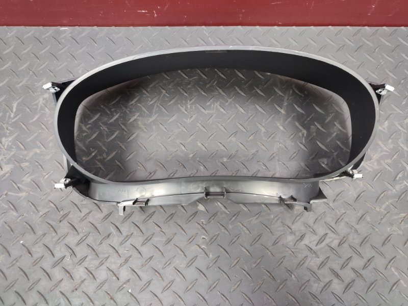 Козырек щитка приборов