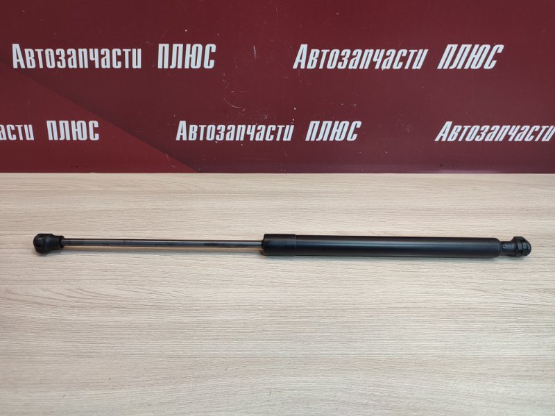 Амортизатор багажника