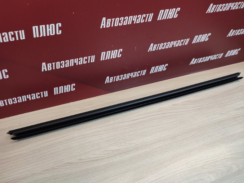 Уплотнитель стекла двери внутренний