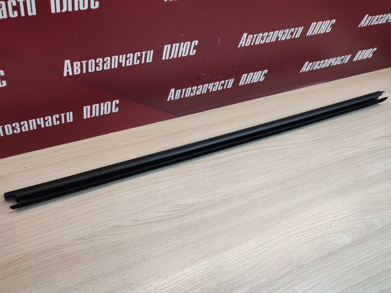Уплотнитель стекла двери внутренний