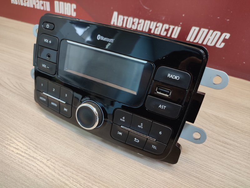 Магнитола штатная